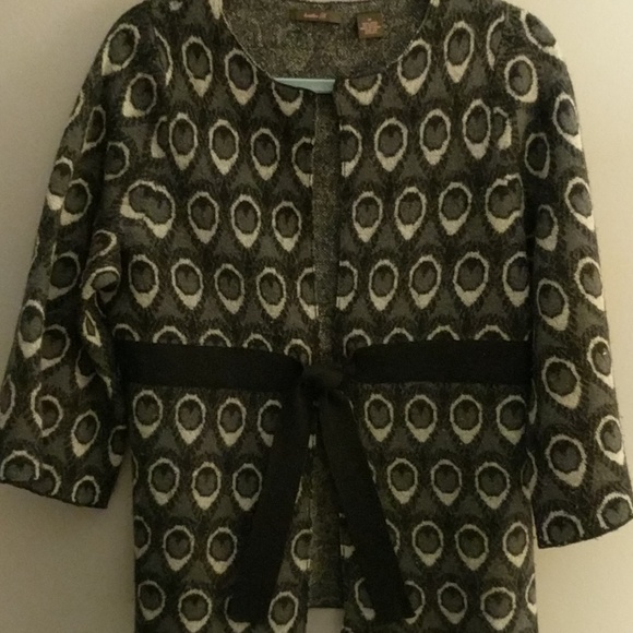 Layering peacock pattern jacket with attached tie - Picture 1 of 4